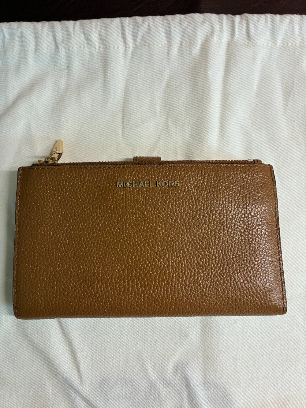 Michael Kors Jet Set phone wallet/wristlet